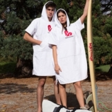 unisex poncho aus oeko tex frottee weiss | nachhaltiges Geschenk UNISEX Poncho aus OEKO-Tex Frottee, weiß